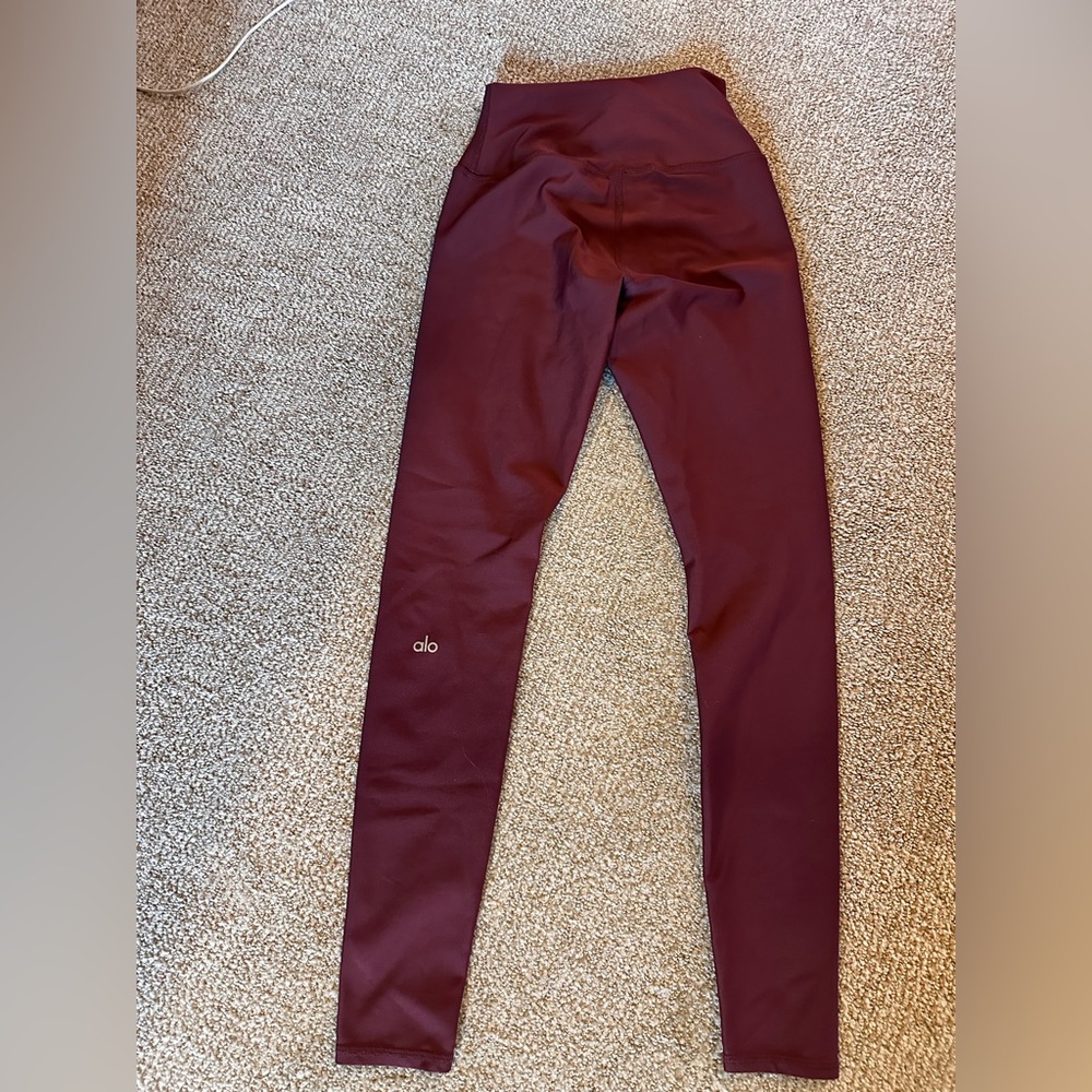 Alo Airbrush Tech Lift High Waist Leggings | Black Cherry | Small - Picture 5 of 8